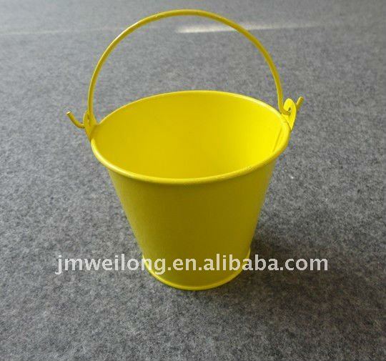 Small Metal Pail/ Metal Bucket